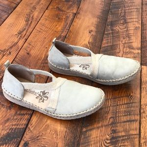 JOSEF SEIBEL Natural Leather Shoes